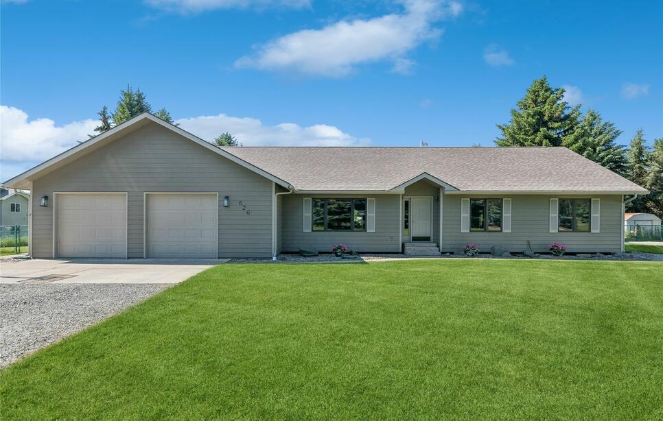 626 Country Way, Kalispell